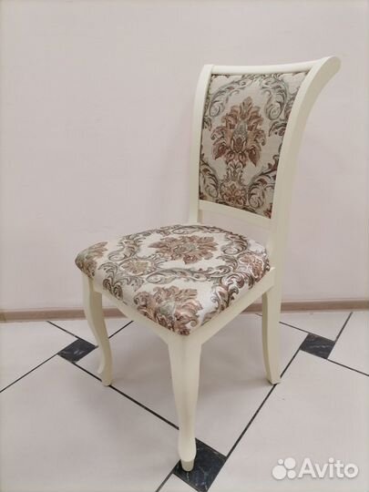 Стул из натурального дерева