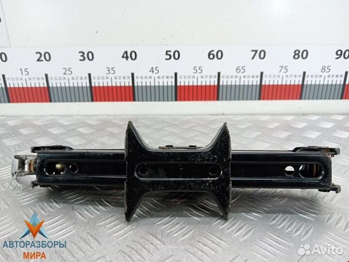 Домкрат Peugeot 607 2001