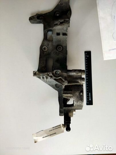 Кронштейн генератора и компрессора кондиц VAG