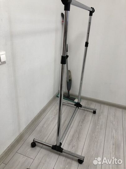 Вешалка напольная