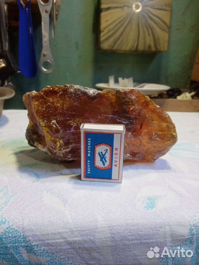 Канифоль одним куском. Вес 600гр
