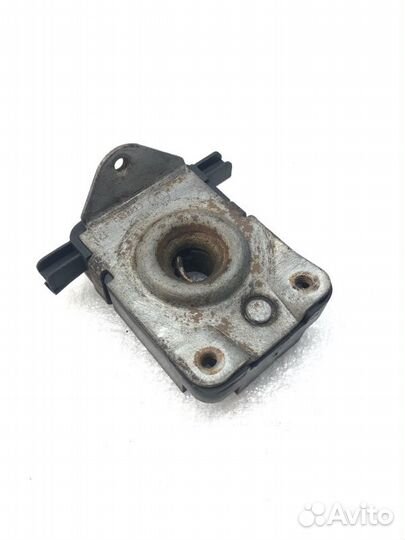 Замок капота правый Bmw X5 E53 2005