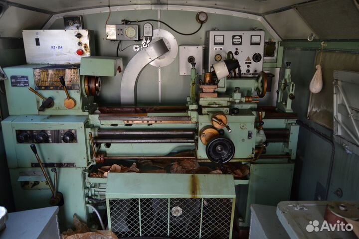 Токарный станок ит-1м