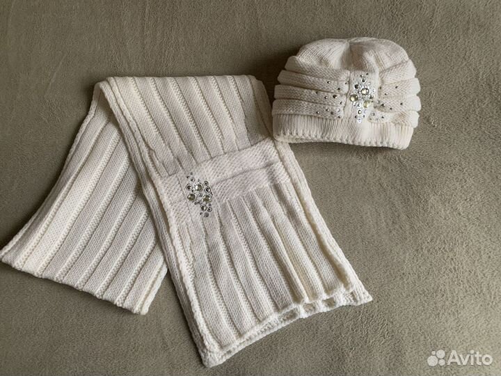 Комплект шапка и шарф новый