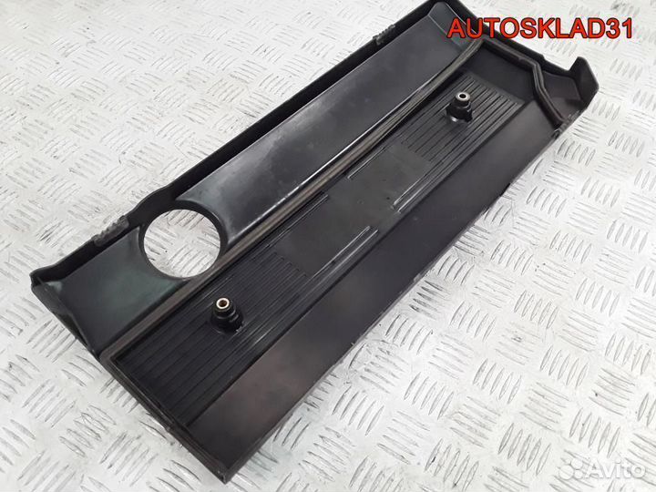 Накладка декоративная BMW E46 m52б20 11121710781