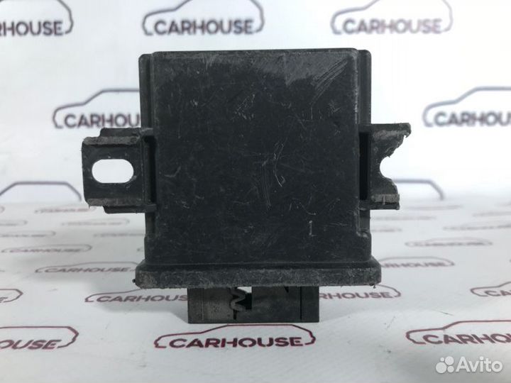 Блок управления освещением Volkswagen Passat B7