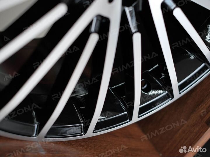 Литые диски AMG R21 на Mercedes. Арт3371