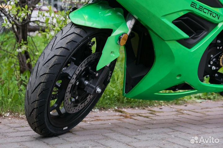 Электромотоцикл BMW RR