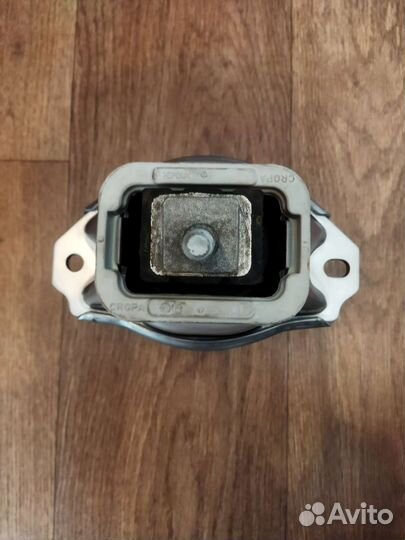 Подушка двигателя Range Rover