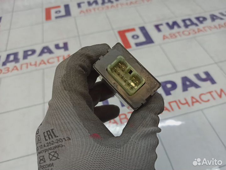 Реле Toyota Land Cruiser (J100) 89531-60050