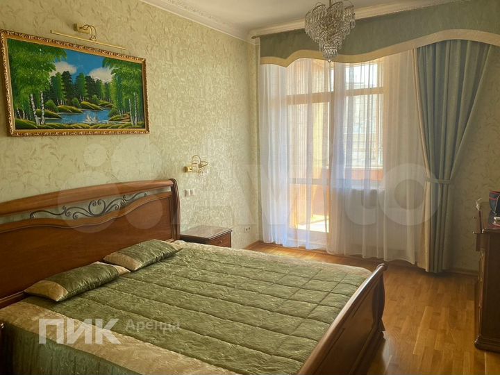 2-к. квартира, 98,6 м², 12/18 эт.