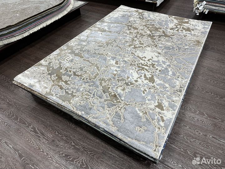 Ковер турецкий новый 2х2.9м