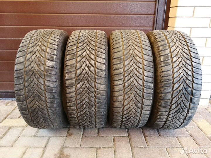 Goodyear UltraGrip Ice 2 225/45 R18 95