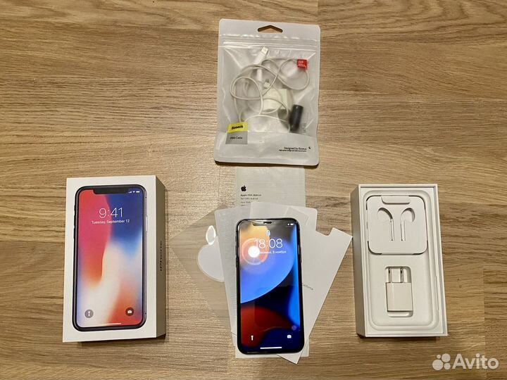 iPhone X, 256 ГБ