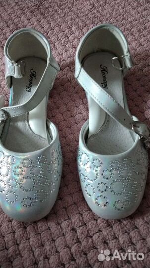 Туфли для девочки 29размер