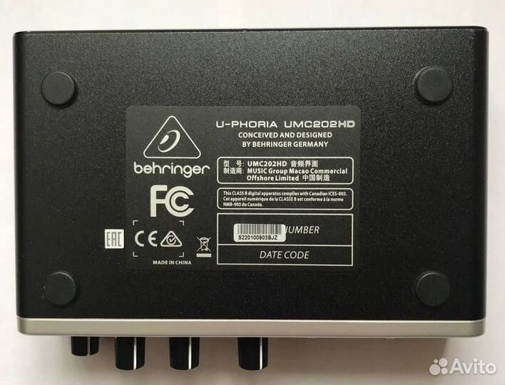 Behringer UMC202HD USB аудио звуковая карта