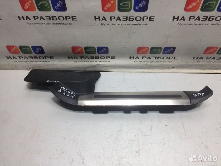 Накладка на порог внутренняя задняя правая Lexus