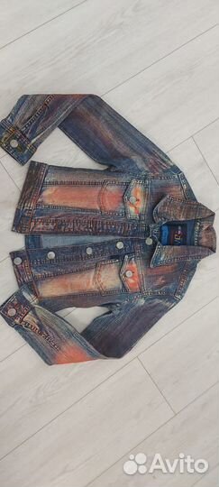 Джинсовая куртка