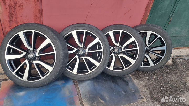 Колёса на Nissan R-19