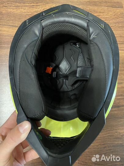 Кроссовый шлем