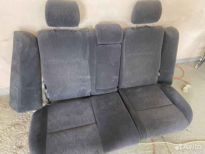 Задние сидения toyota allion
