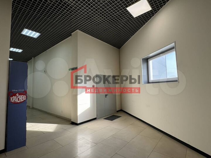 Помещение 384 м2 в Симолле