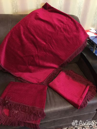 Комплект покрывал на мягкую мебель продаю