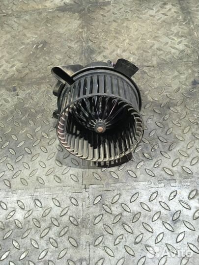 Моторчик отопителя