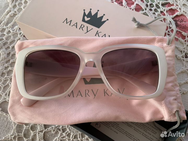 Очки солнцезащитные