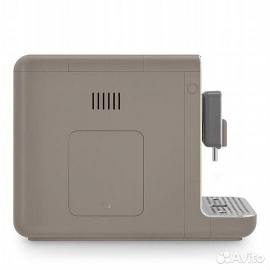 Автоматическая кофемашина Smeg BCC02, серо-коричне