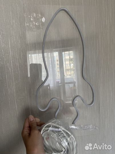 Неоновая вывеска Ракета