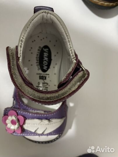 Обувь на девочку (ботинки, кроссовки, босоножки)