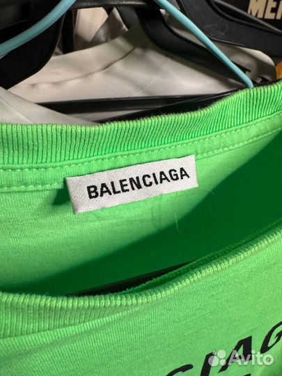 Balenciaga translate лонгслив