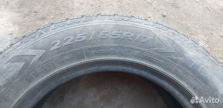 Goodyear UltraGrip 225/65 R17