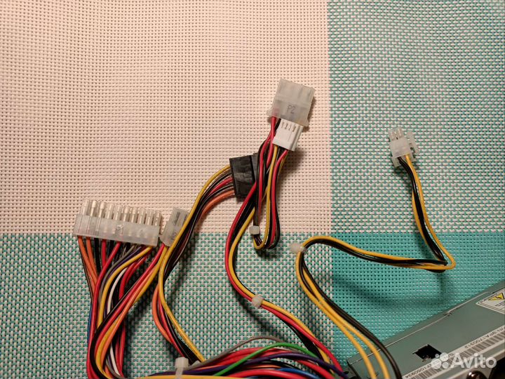 Блок питания миникомпьютера: mini ITX FSP170-60SI