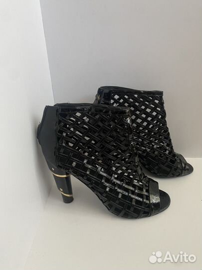 Черные босоножки ботильоны Chanel кожаные р42