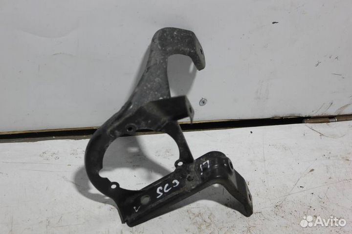 Кронштейн воздушного насоса Audi A6 (2008-2011)