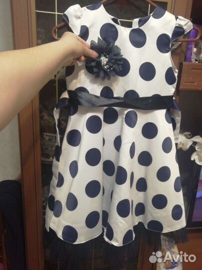 Платье для девочки новое на рост 122 128