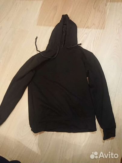 Толстовка с капюшоном