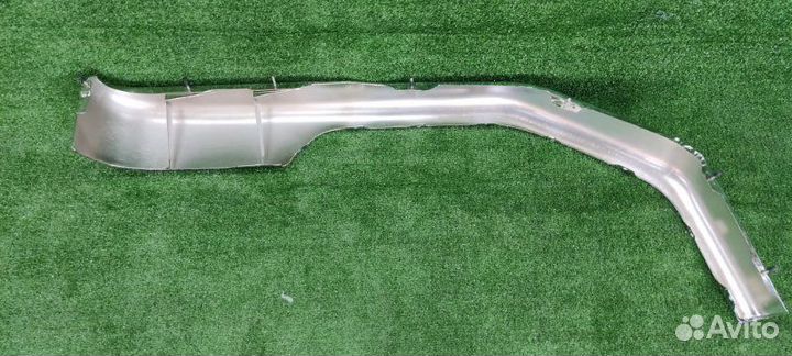 Дефендер левый Nissan Diesel MK210 FE6 1999