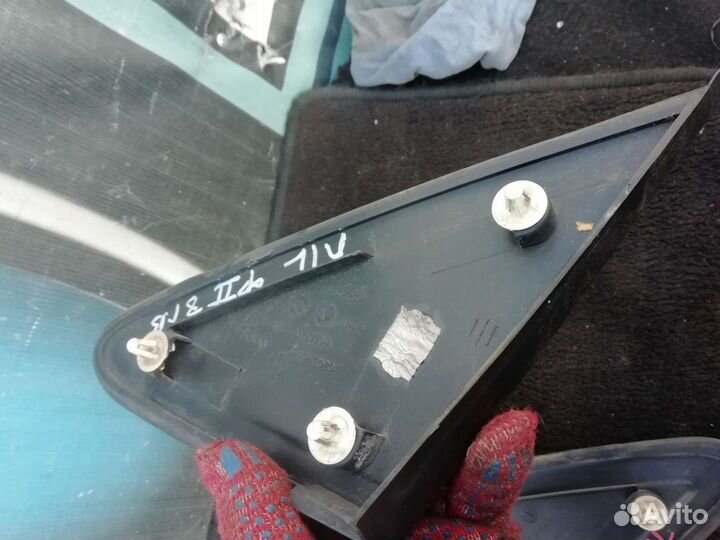 Накладка переднего крыла правая Ford Focus2 2004-2