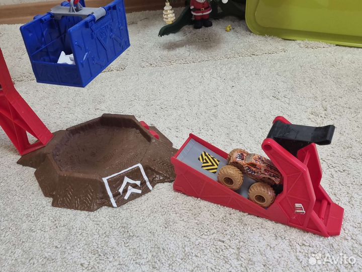 Машинка Монстр джем,ировой набор