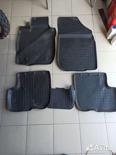 Коврики в салон largus 5 мест