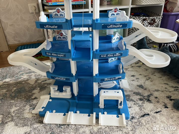 Многоуровневая парковка 