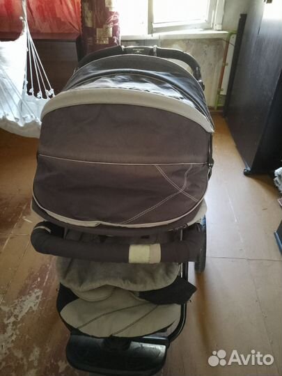 Прогулочная коляска