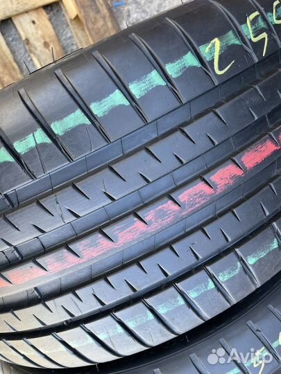 Michelin Pilot Sport 4 S 255/35 R22 99Y