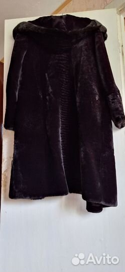Шуба мутоновая с отделкой из норки