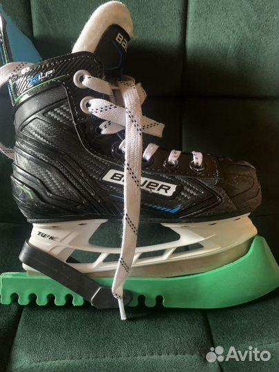Хоккейные коньки bauer 10 R