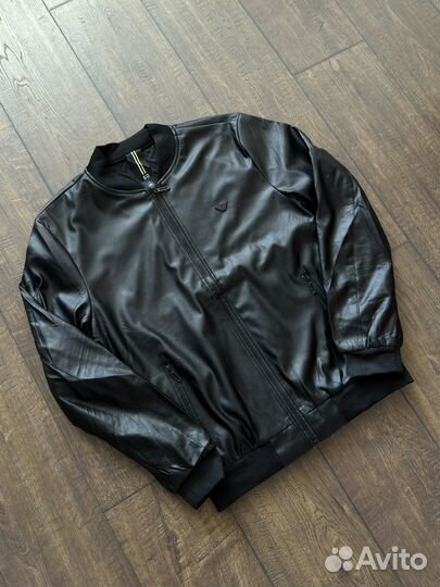 Кожаная куртка armani