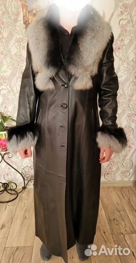 Демисезонный кожанный плащ